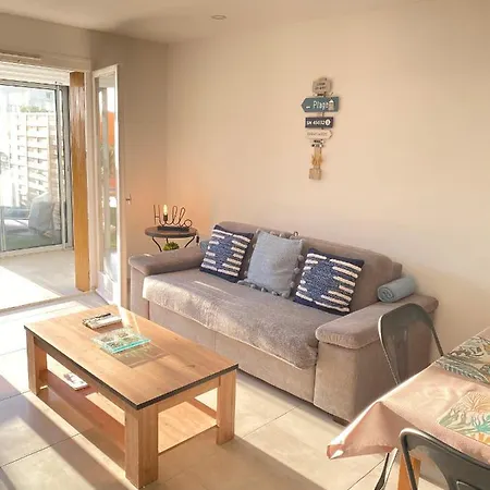 Somptueux Renove En Bord De Apartment