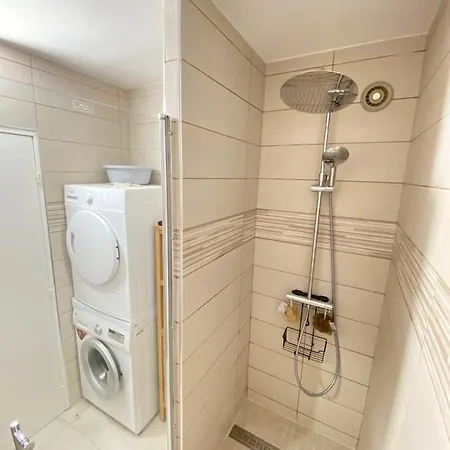Apartment Somptueux Renove En Bord De Six-Fours-les-Plages